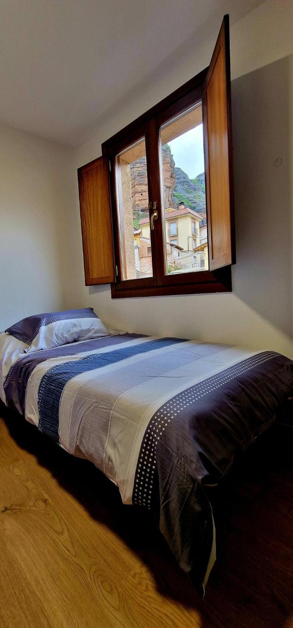 Los Tres Mallos Islallana Kamer foto